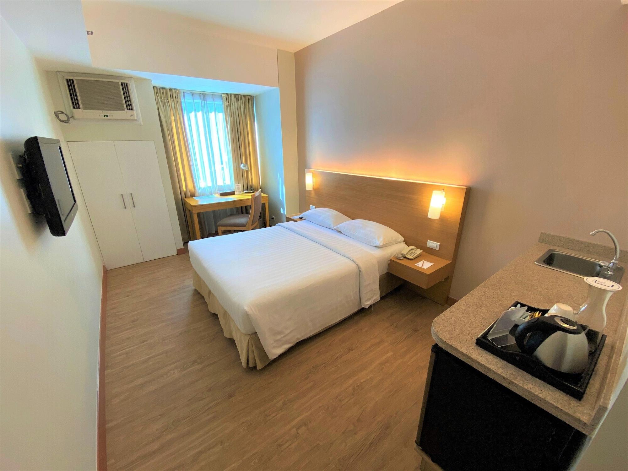 One Pacific Place Serviced Residences Makati City Bagian luar foto