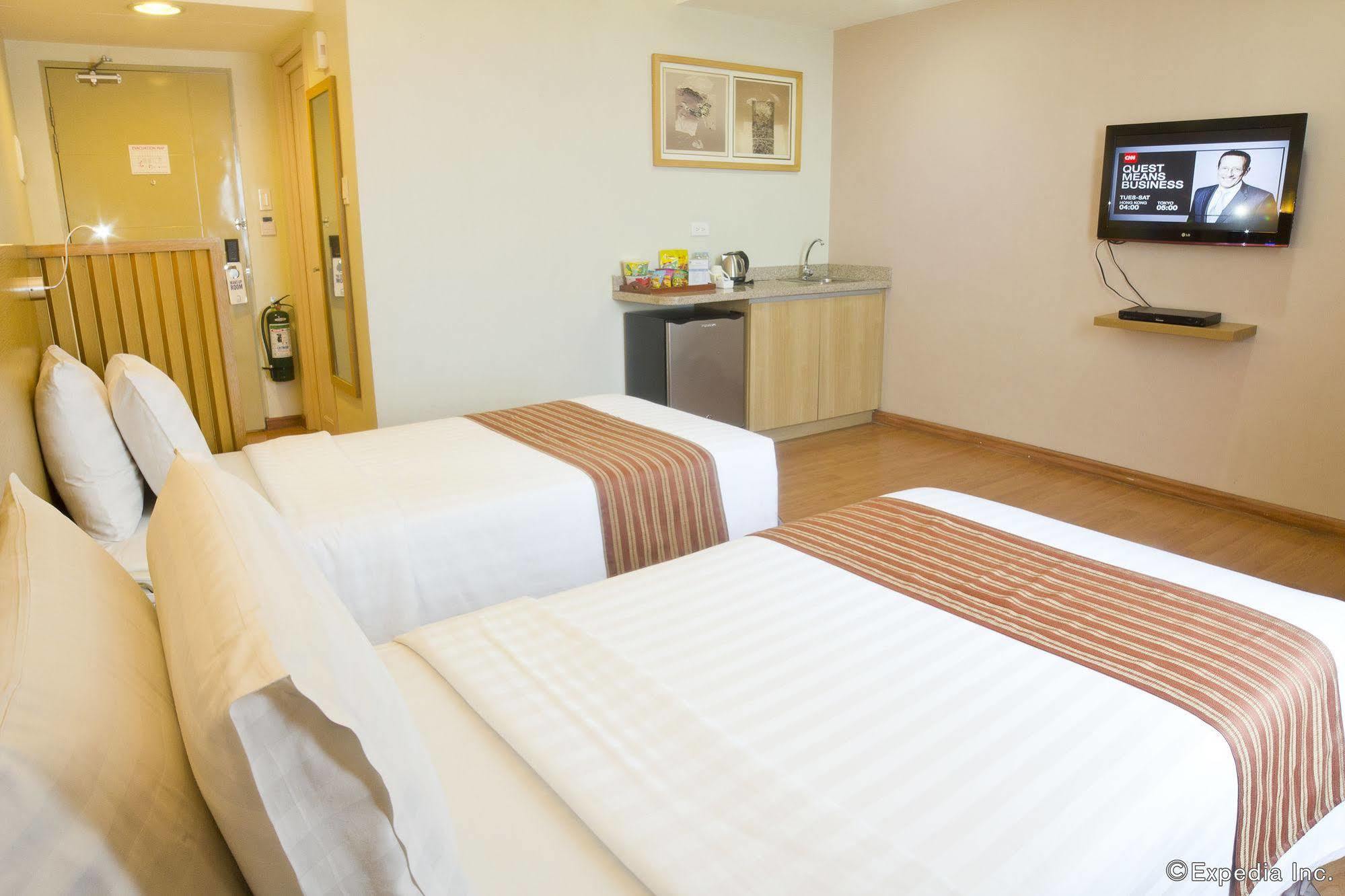 One Pacific Place Serviced Residences Makati City Bagian luar foto