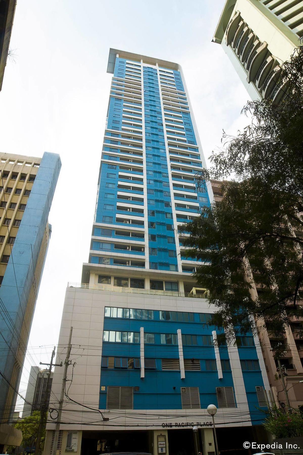 One Pacific Place Serviced Residences Makati City Bagian luar foto